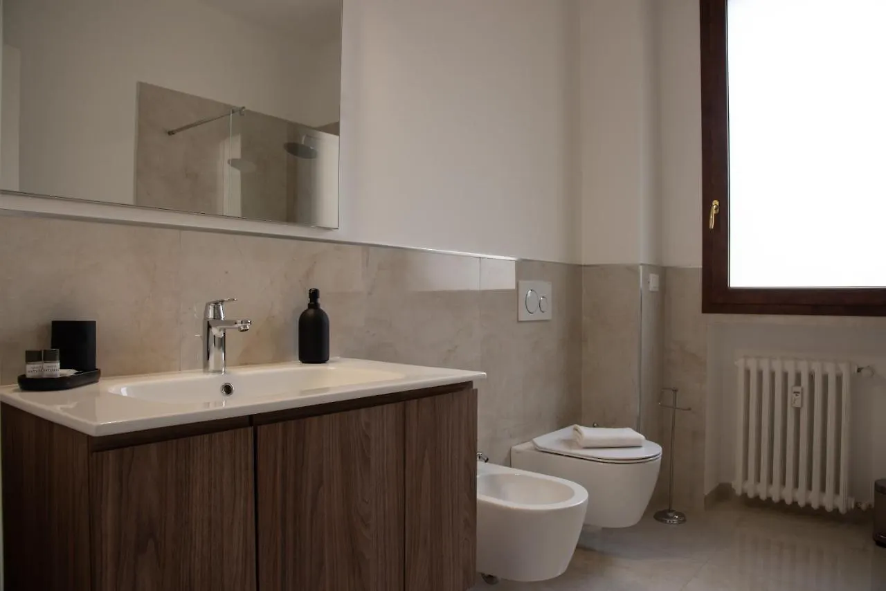 B&B La Marmora 39 Флоренция Италия