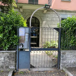 Gira Casa de hóspedes